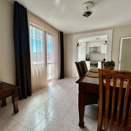 Fenix 2 Bedroom Apartment Varna Center Dış mekan fotoğraf
